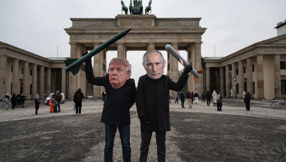 {f:if(condition:'Protestaktion am 2. Februar am Brandeburger Tor gegen das Auslaufen vom New-START-Vertrag',then:'Protestaktion am 2. Februar am Brandeburger Tor gegen das Auslaufen vom New-START-Vertrag',else:'Der letzte bilaterale Rüstungskontrollvertrag ist ausgelaufen'