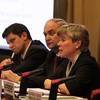 Rose Gottemoeller und Anatoly Antonow präsentieren den neuen START-Vertrag in Genf im Plenum der Abrüstungskonferenz. Foto: Eric Bridiers, US Ständige Vertretung / CC 2.0